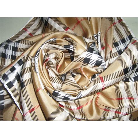 carré de soie imitation burberry